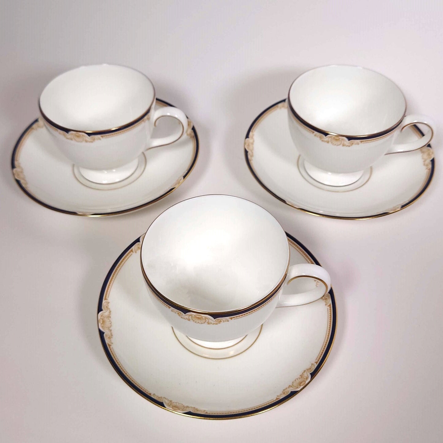 WEDGWOOD CAVENDISH Reshaped Cup&Saucer