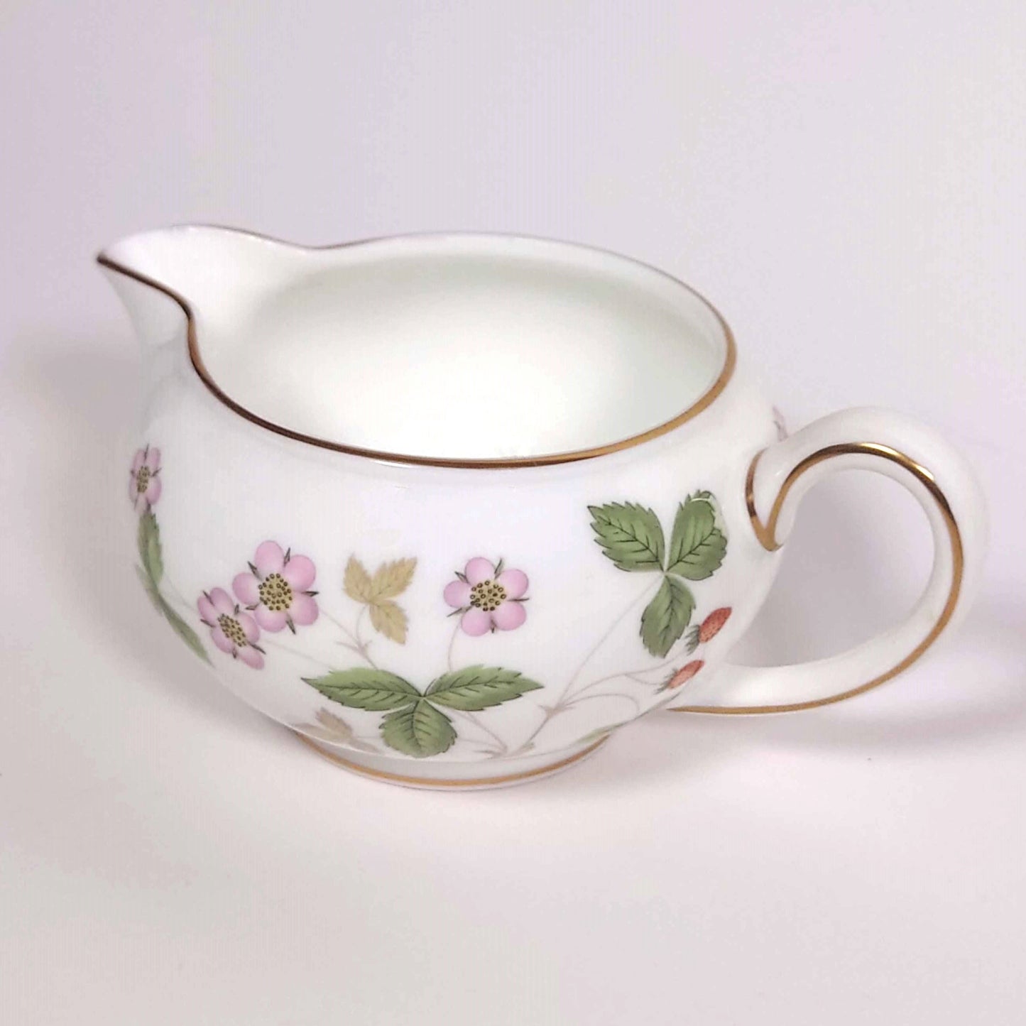 WEDGWOOD WILD STRAWBERRY ティーセット 【1点限り】