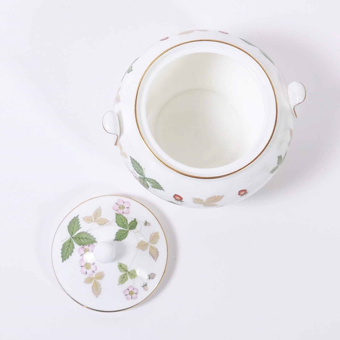 WEDGWOOD WILD STRAWBERRY ティーセット 【1点限り】